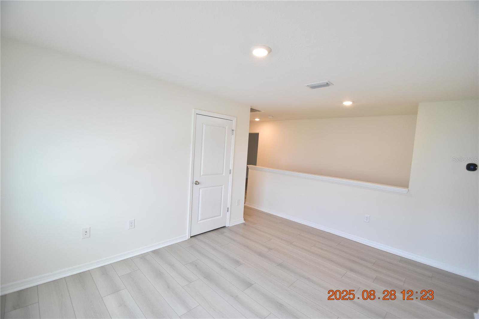 Image 28 of 69 For 8075 Broad Pointe Drive