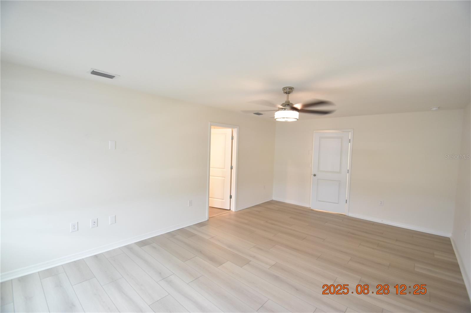 Image 33 of 69 For 8075 Broad Pointe Drive
