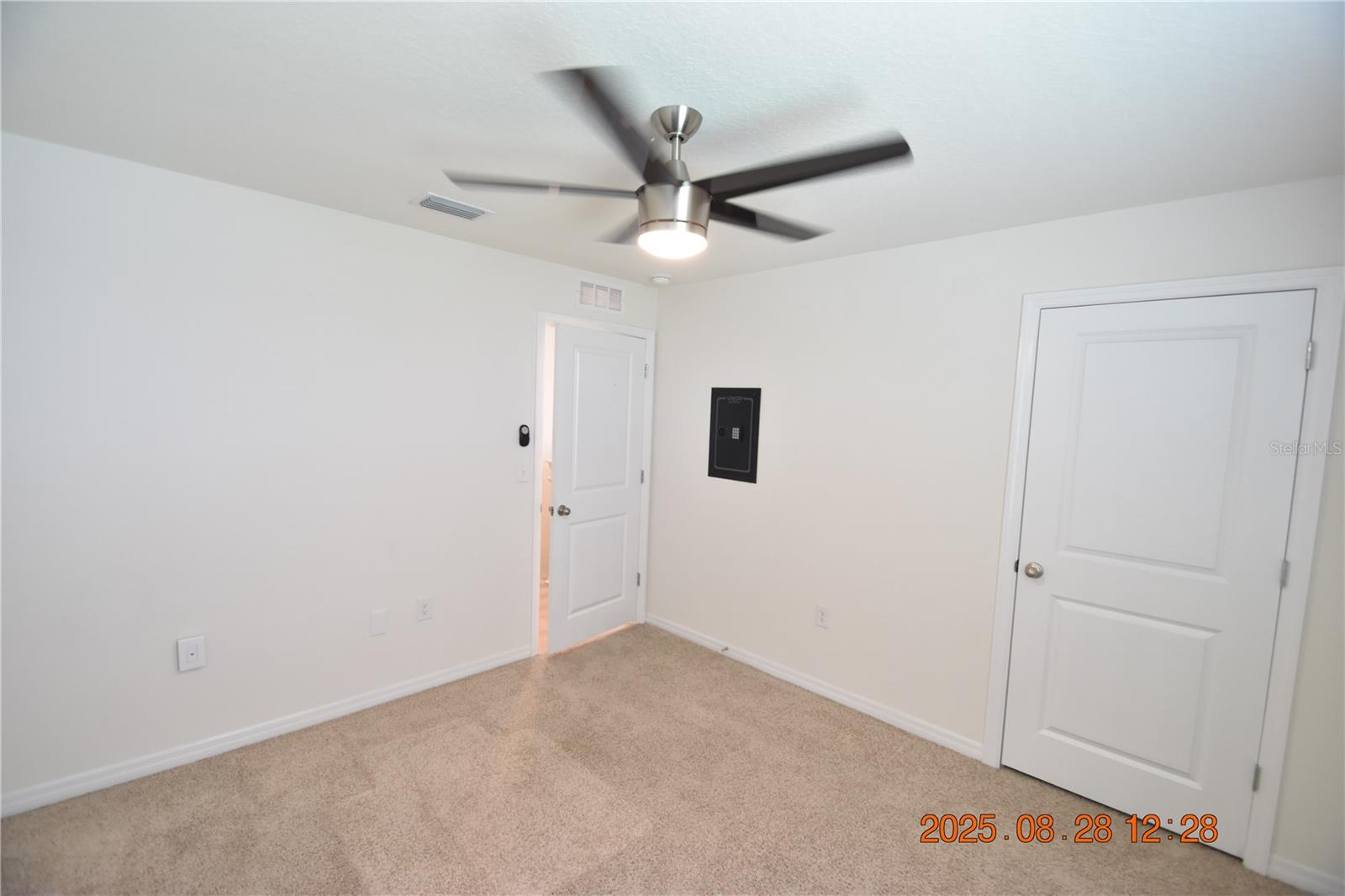 Image 41 of 69 For 8075 Broad Pointe Drive
