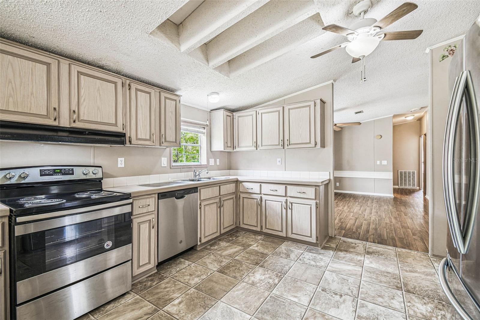 Image 6 of 33 For 15515 Lancer Road