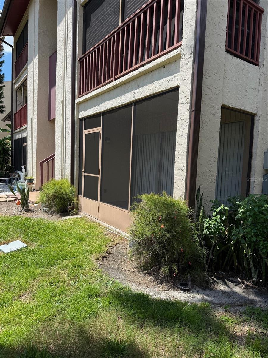 Image 4 of 15 For 3861 Lake Drive 151