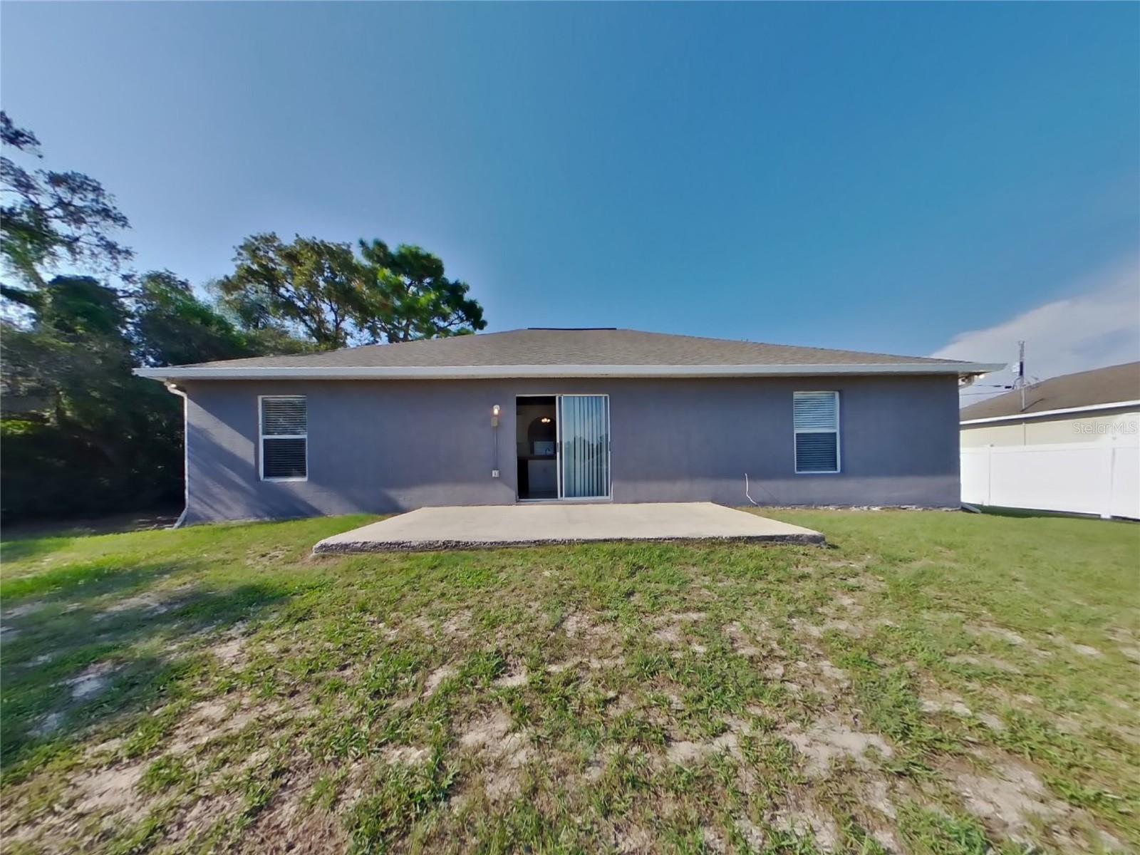 Listing photo id 12 for 13176 Siam Drive