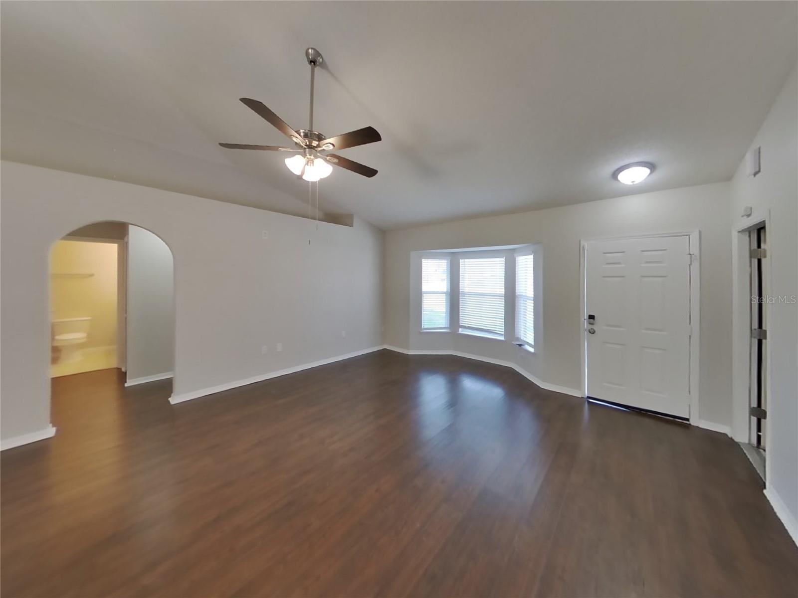 Listing photo id 1 for 13176 Siam Drive