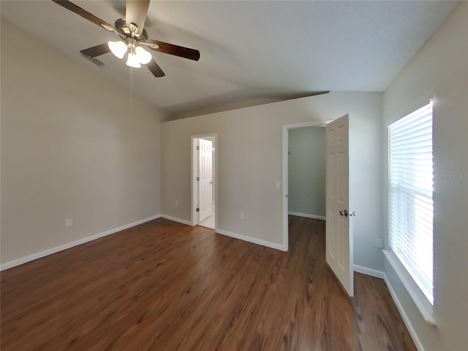 Listing photo id 6 for 13176 Siam Drive