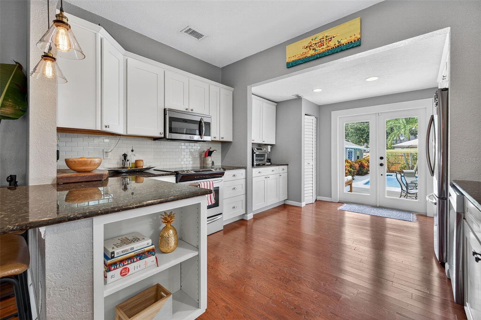 Image 11 of 38 For 767 23rd Avenue N