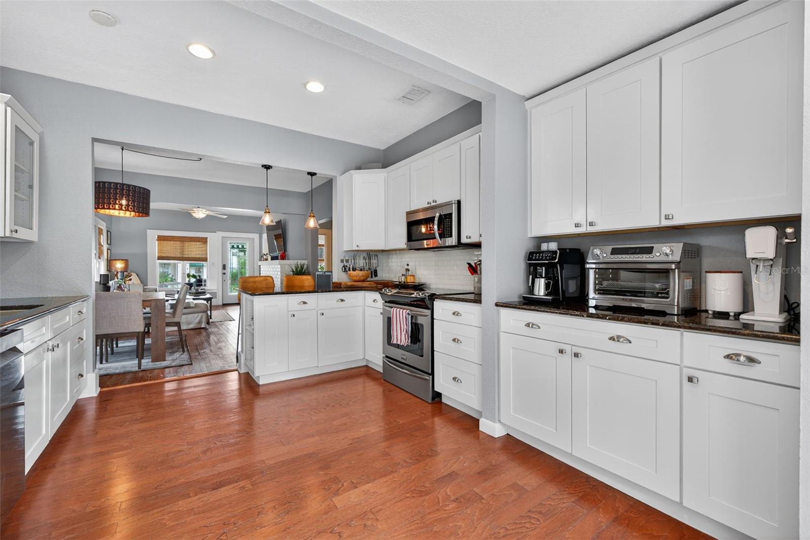Image 14 of 38 For 767 23rd Avenue N