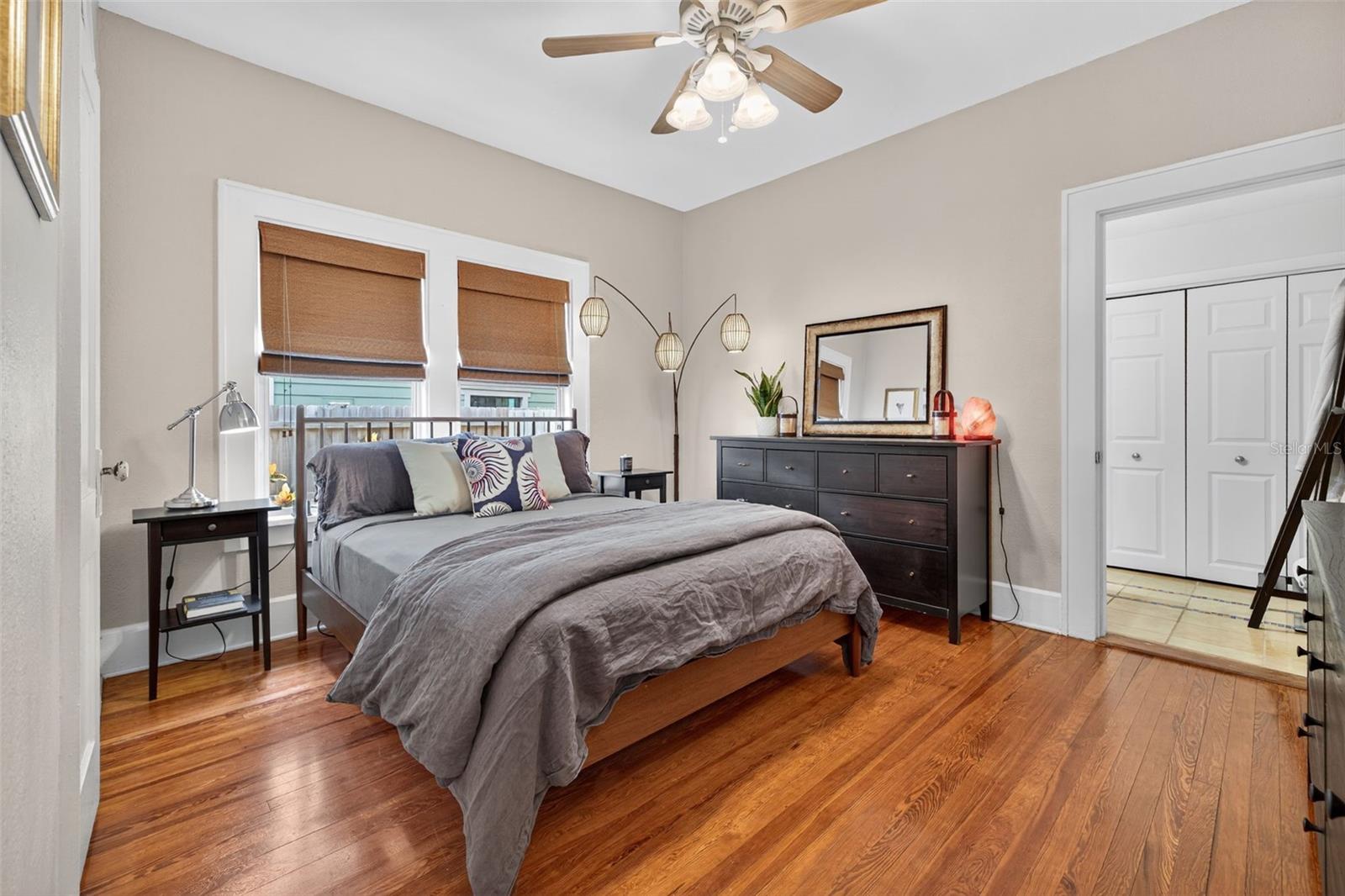 Image 20 of 38 For 767 23rd Avenue N
