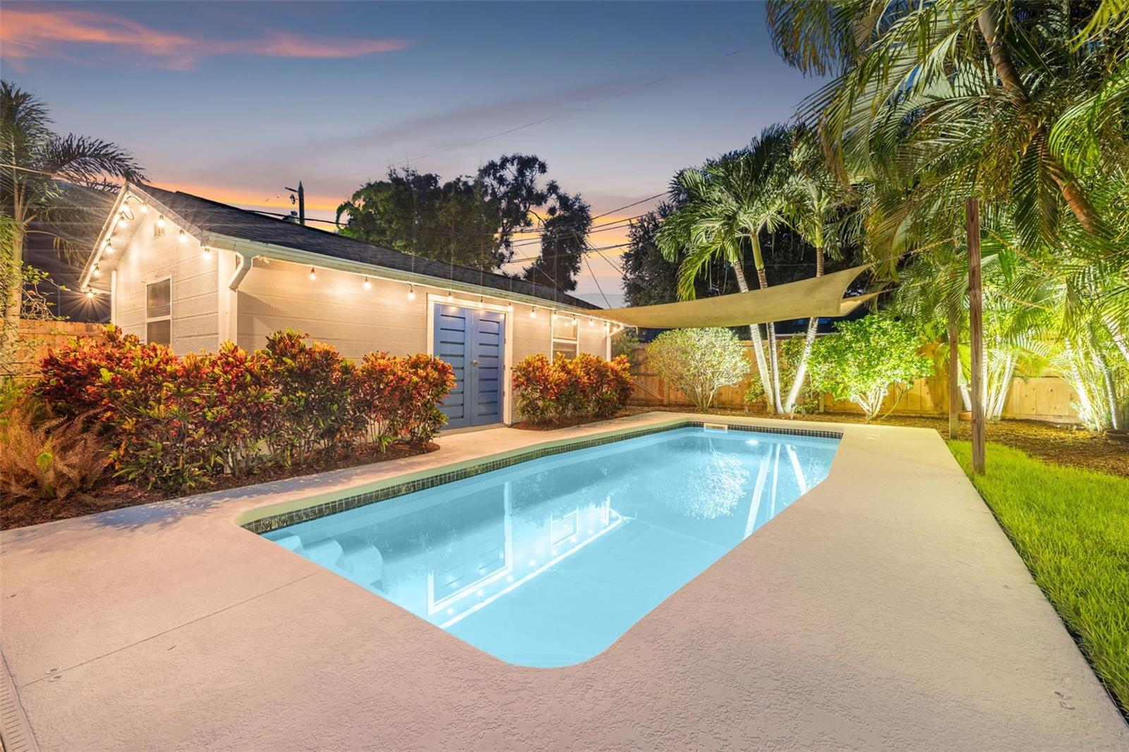 Image 33 of 38 For 767 23rd Avenue N