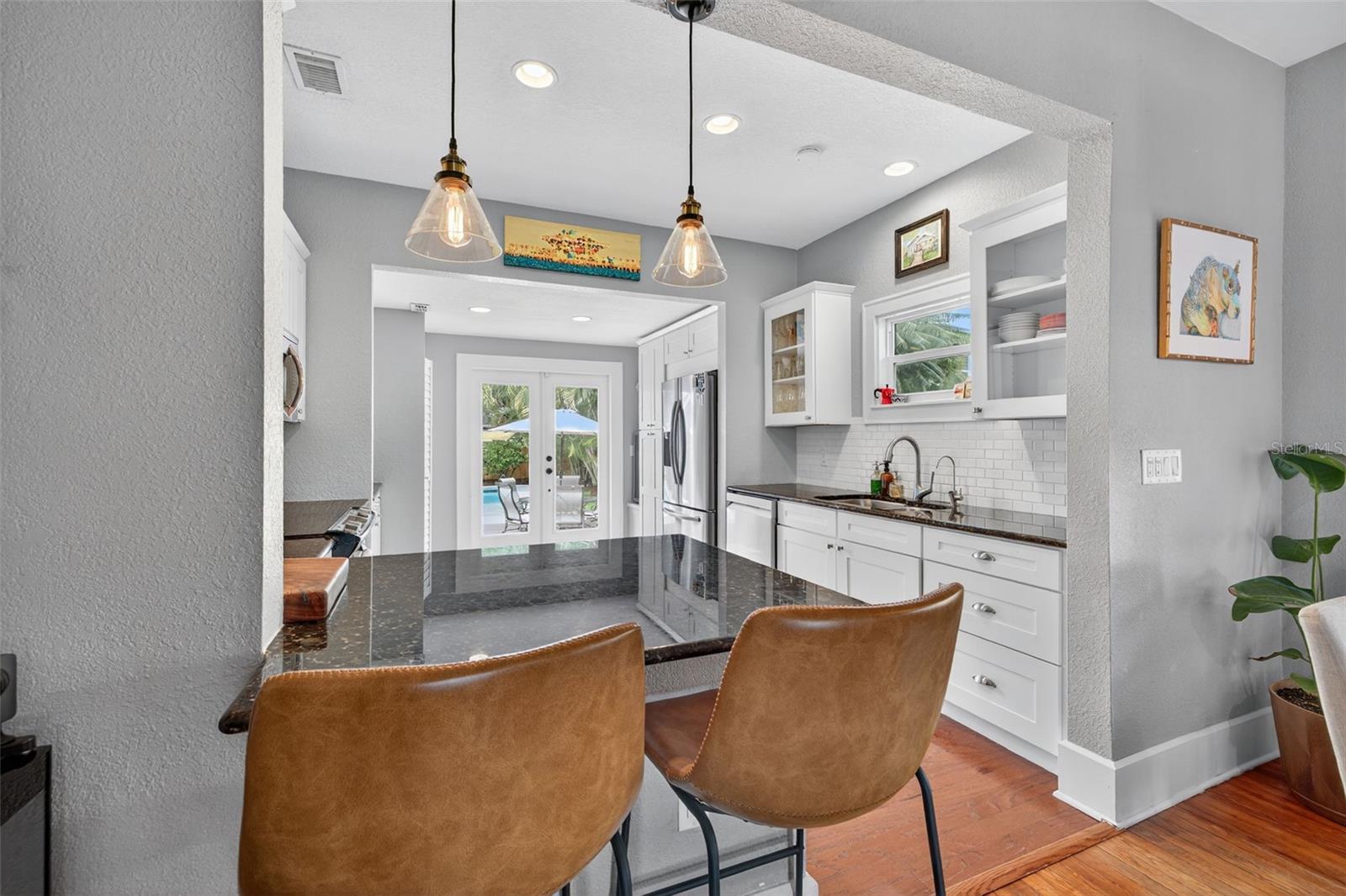 Image 9 of 38 For 767 23rd Avenue N