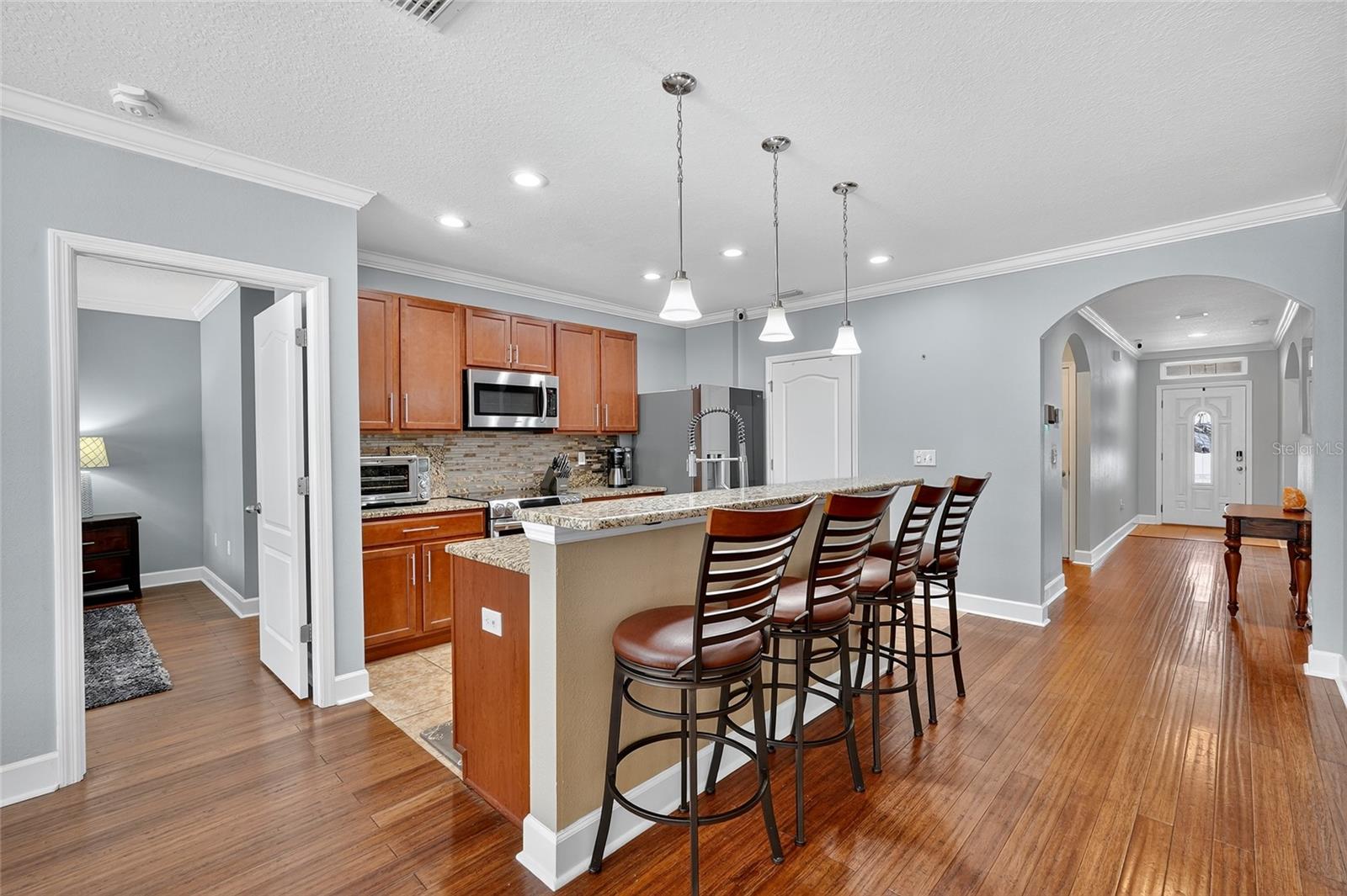 Image 6 of 33 For 14047 Finsbury Drive
