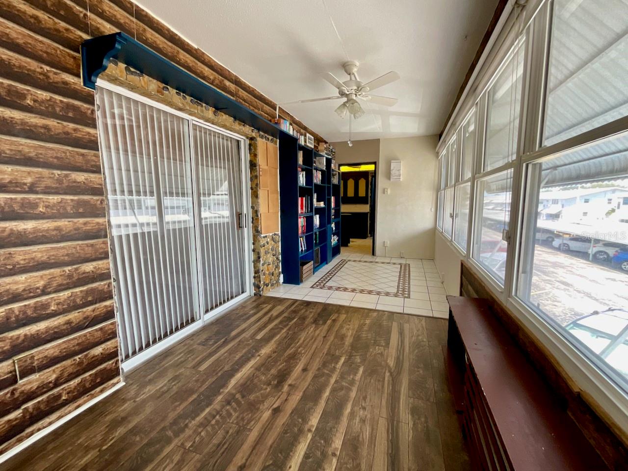 Image 17 of 40 For 1900 59th Avenue N 210