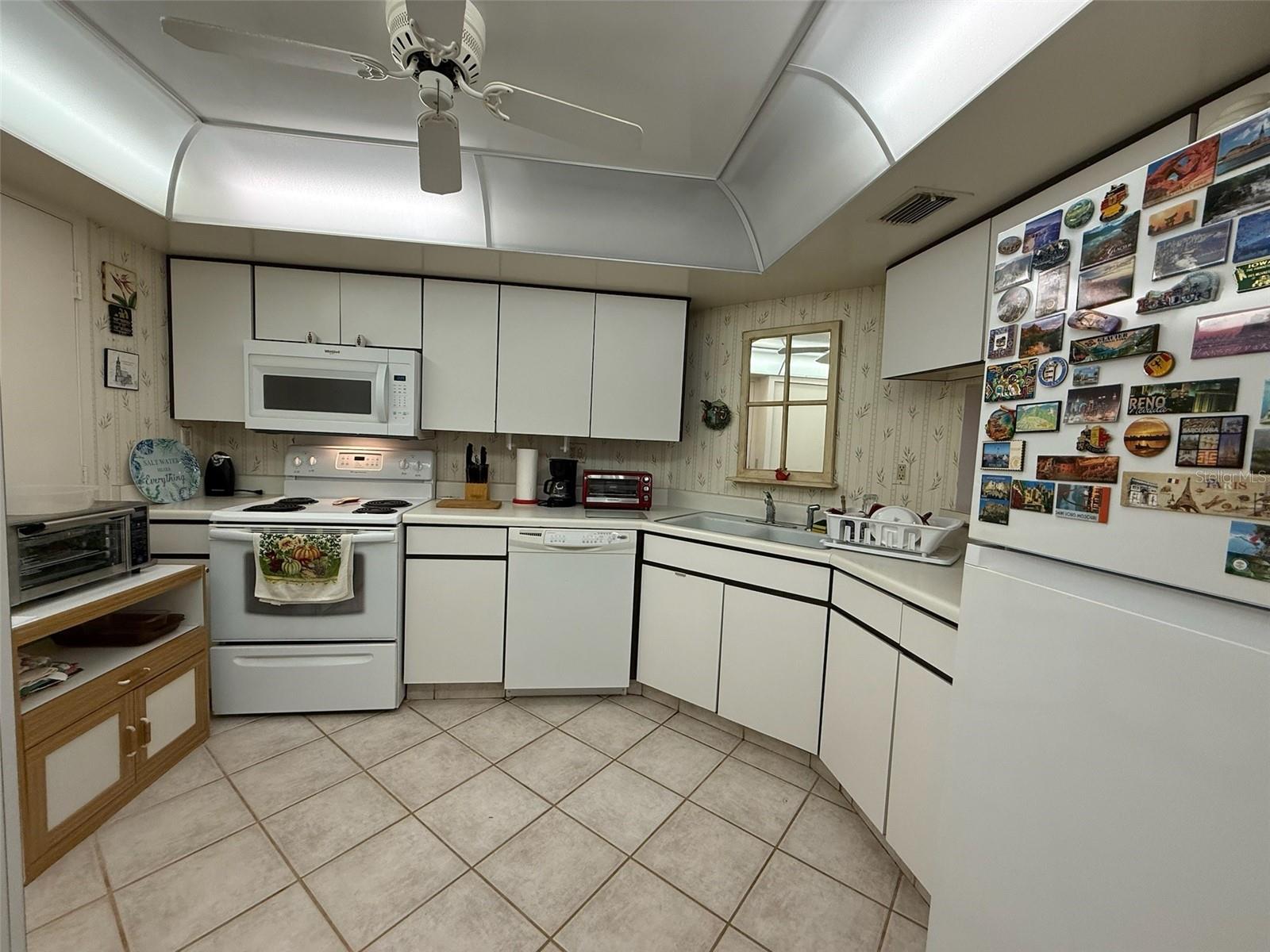 Image 2 of 24 For 7400 Sun Island Drive S 505