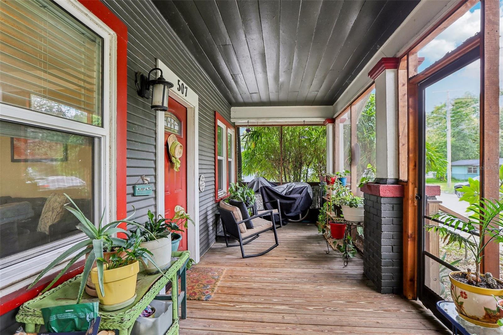 Image 11 of 44 For 507 Knollwood Street