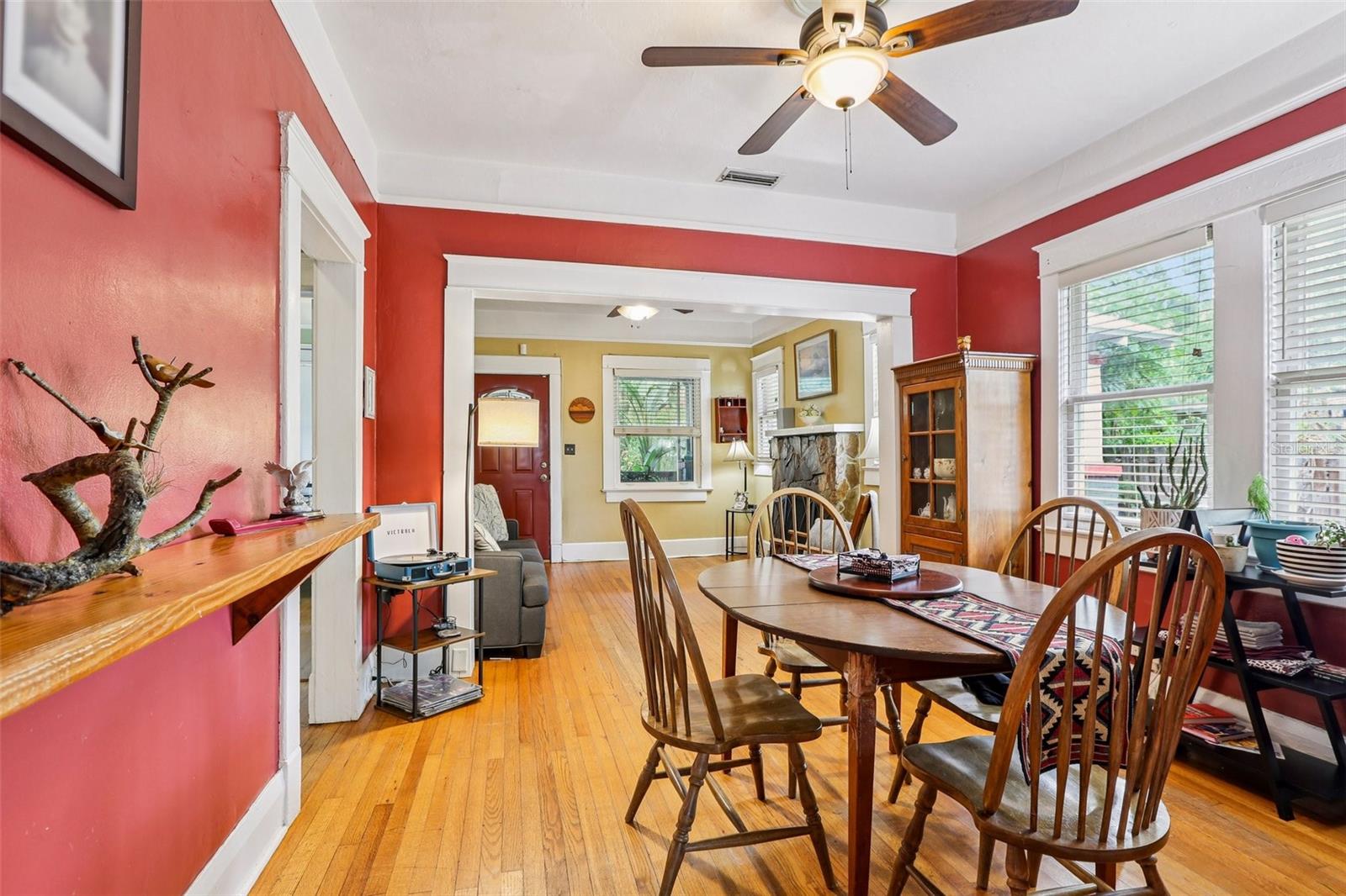 Image 12 of 44 For 507 Knollwood Street