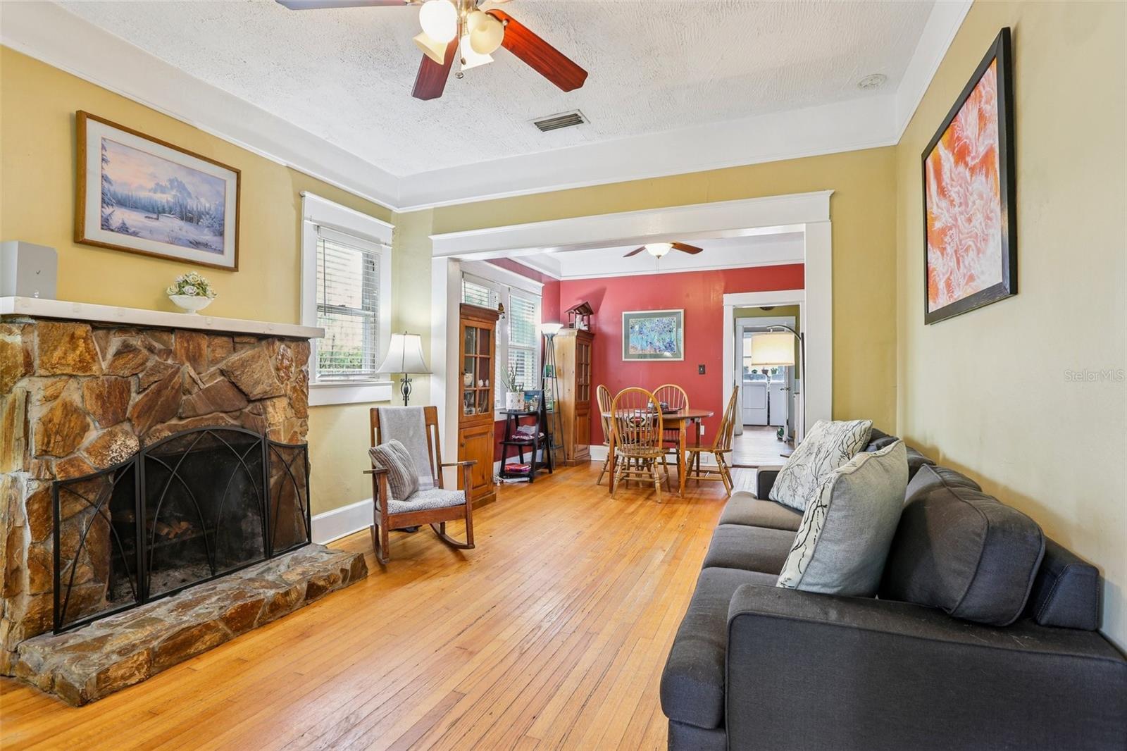 Image 13 of 44 For 507 Knollwood Street