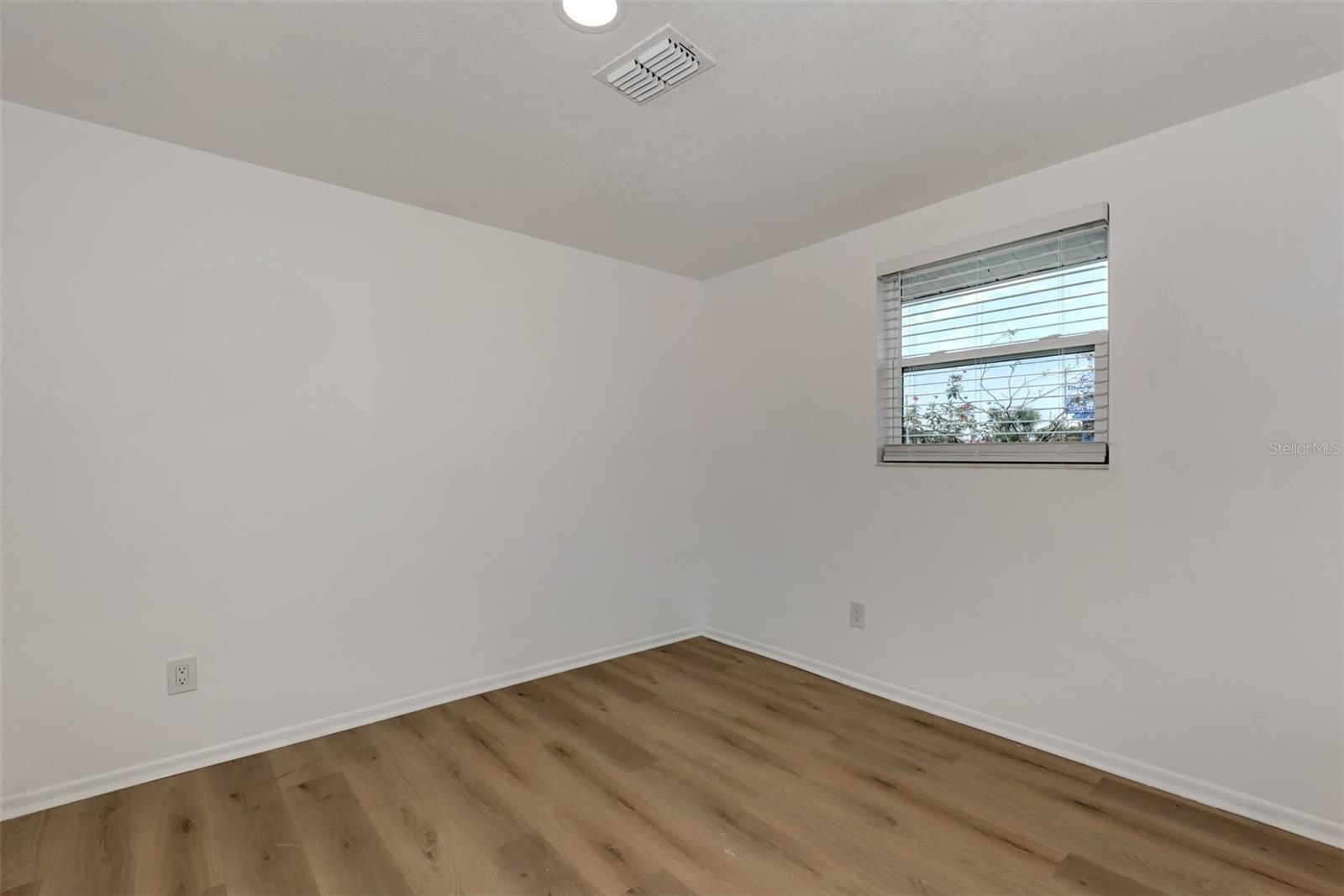 Image 16 of 16 For 1601 Faust Drive A