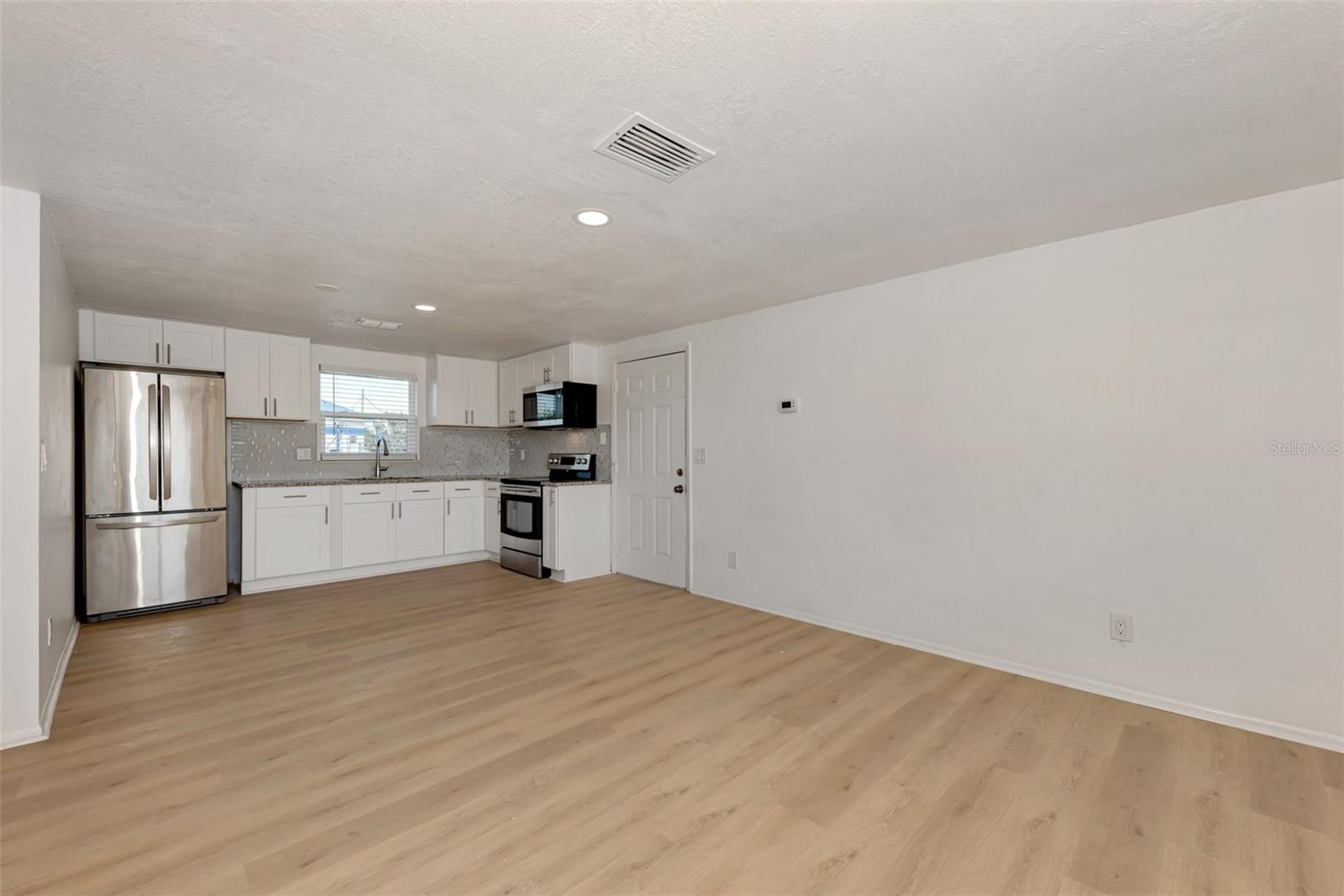 Image 5 of 16 For 1601 Faust Drive A
