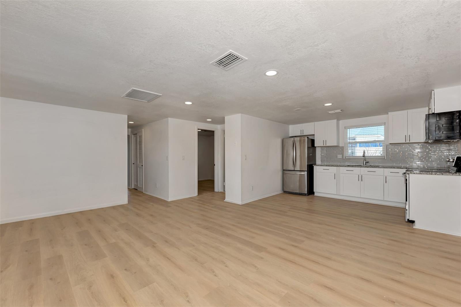 Image 8 of 16 For 1601 Faust Drive A