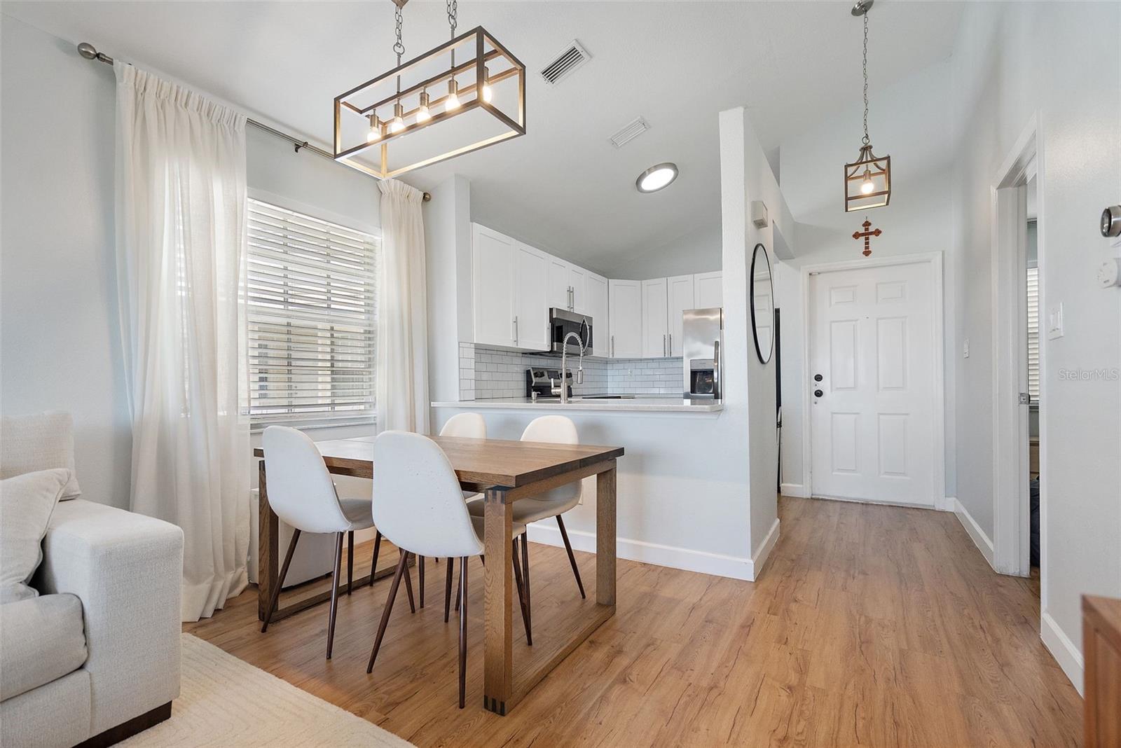 Image 11 of 39 For 6817 Stones Throw Circle N 17409