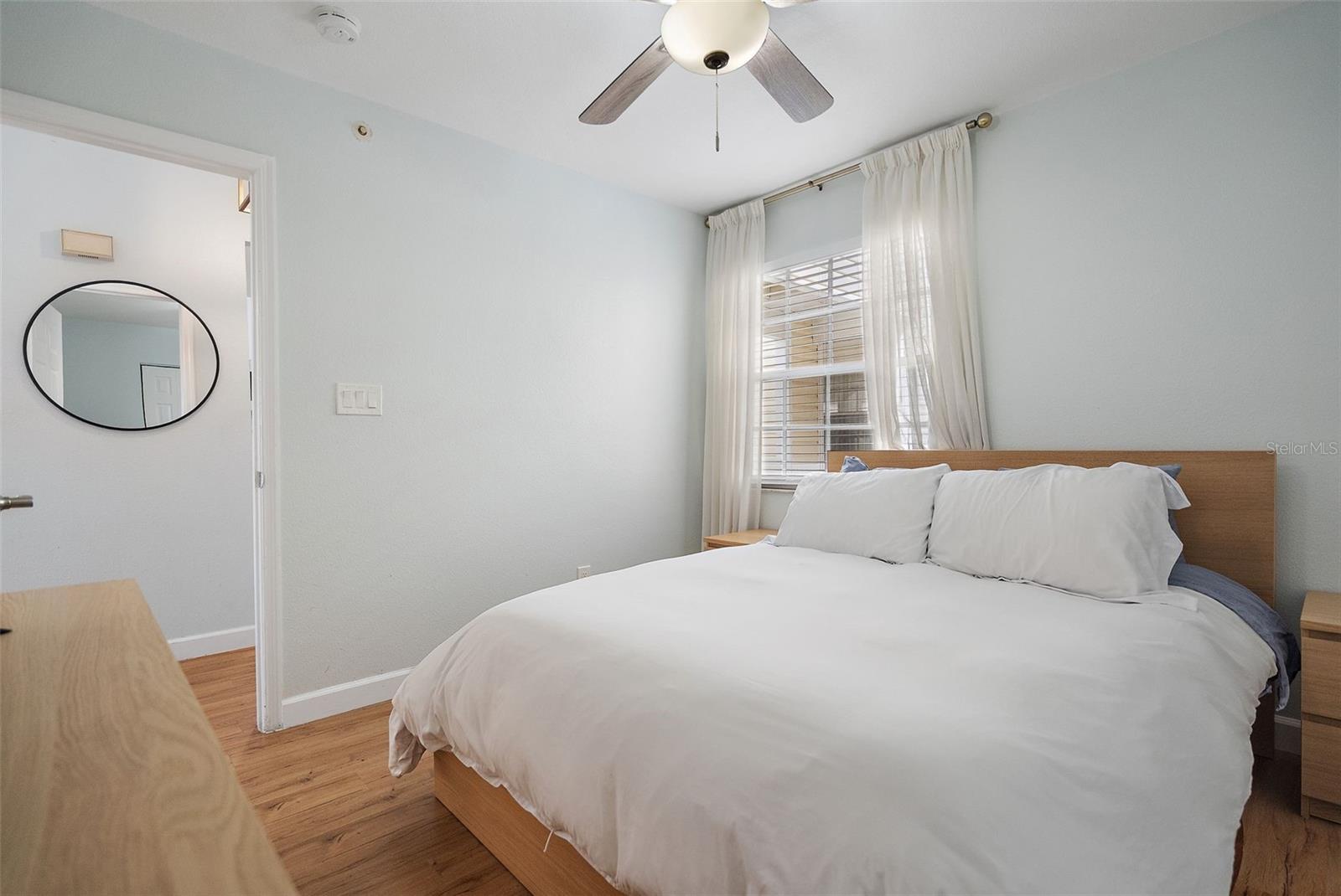 Image 20 of 39 For 6817 Stones Throw Circle N 17409