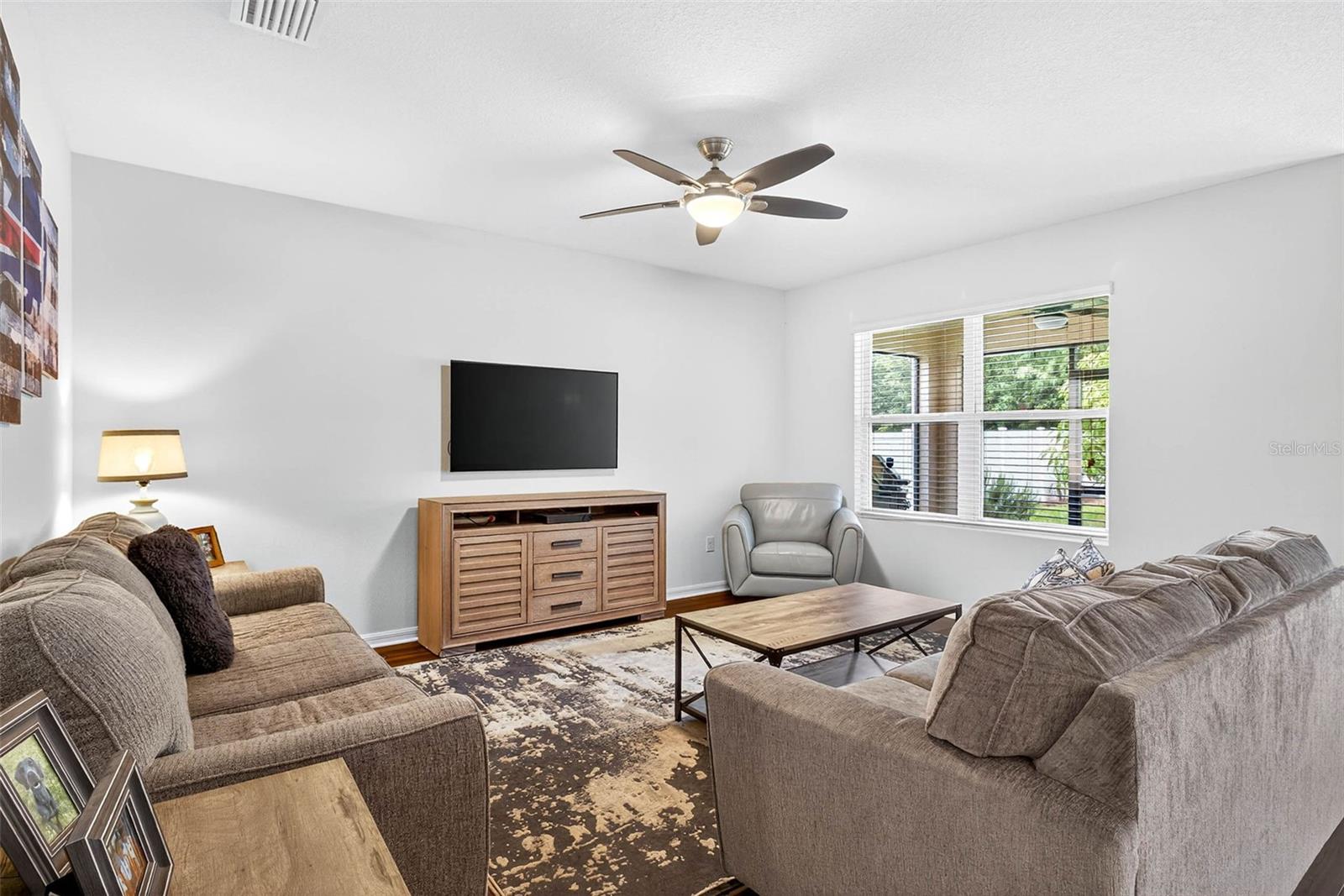 Image 16 of 43 For 11810 Myrtle Rock Drive