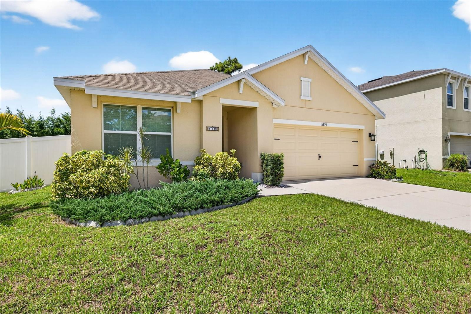 Image 9 of 43 For 11810 Myrtle Rock Drive