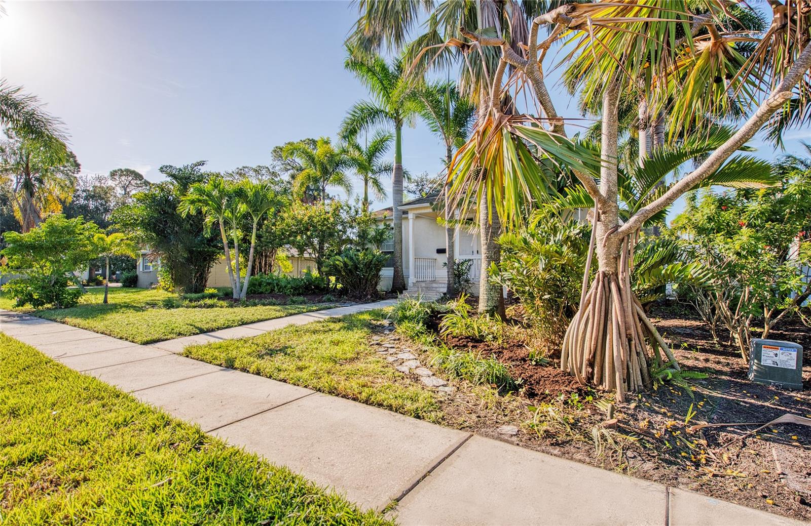 Image 12 of 53 For 320 47th Avenue N