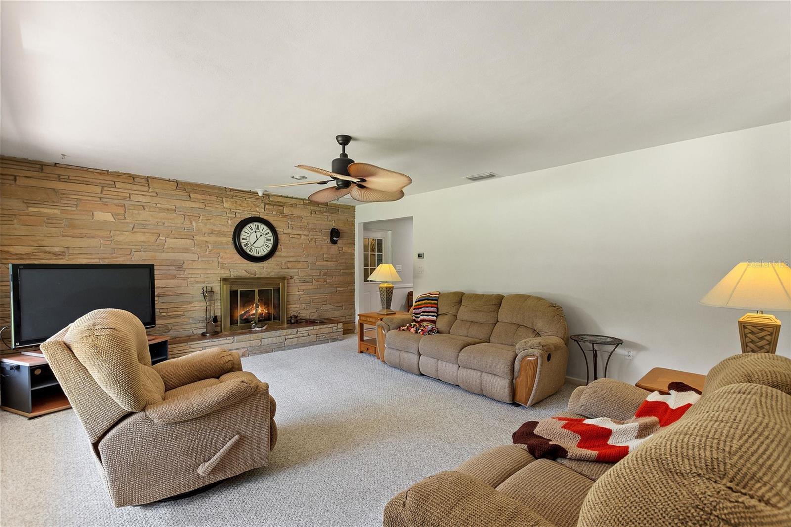 Image 10 of 75 For 6196 Lantana Drive N