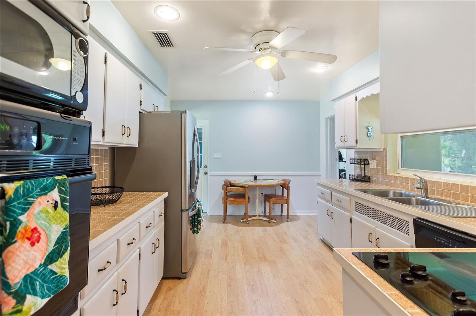 Image 12 of 75 For 6196 Lantana Drive N