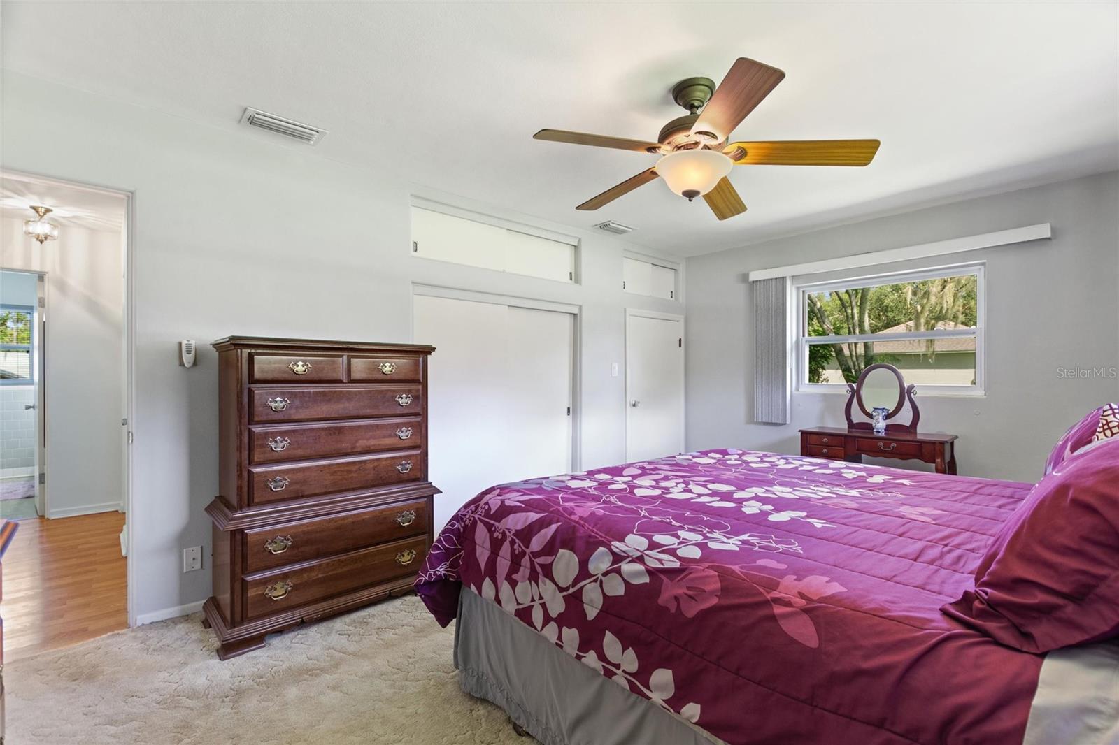 Image 17 of 75 For 6196 Lantana Drive N