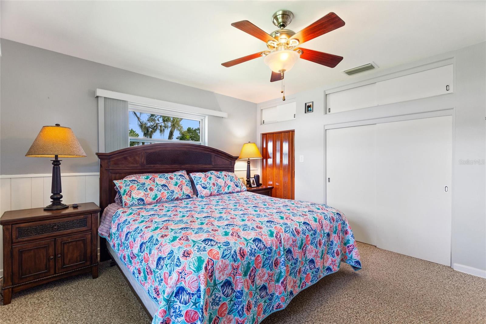 Image 20 of 75 For 6196 Lantana Drive N