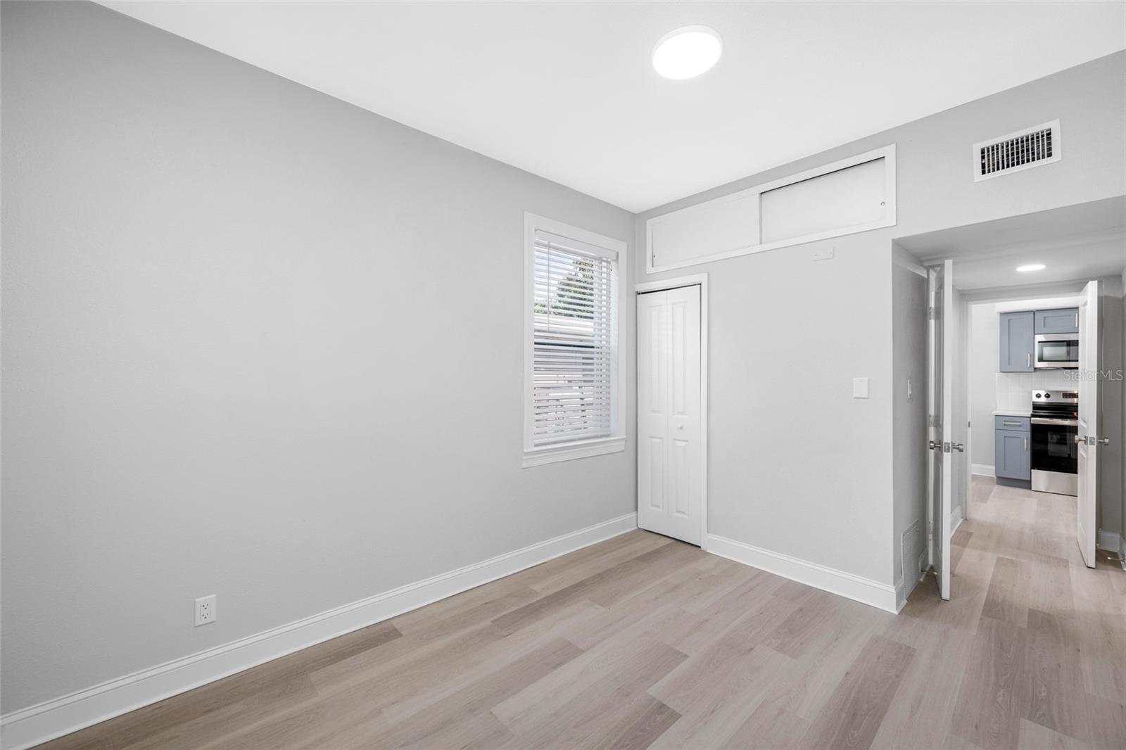 Image 16 of 23 For 129 Danube Avenue 1