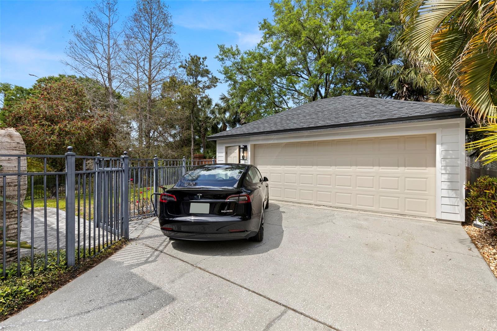 Image 7 of 64 For 10455 Green Links Drive