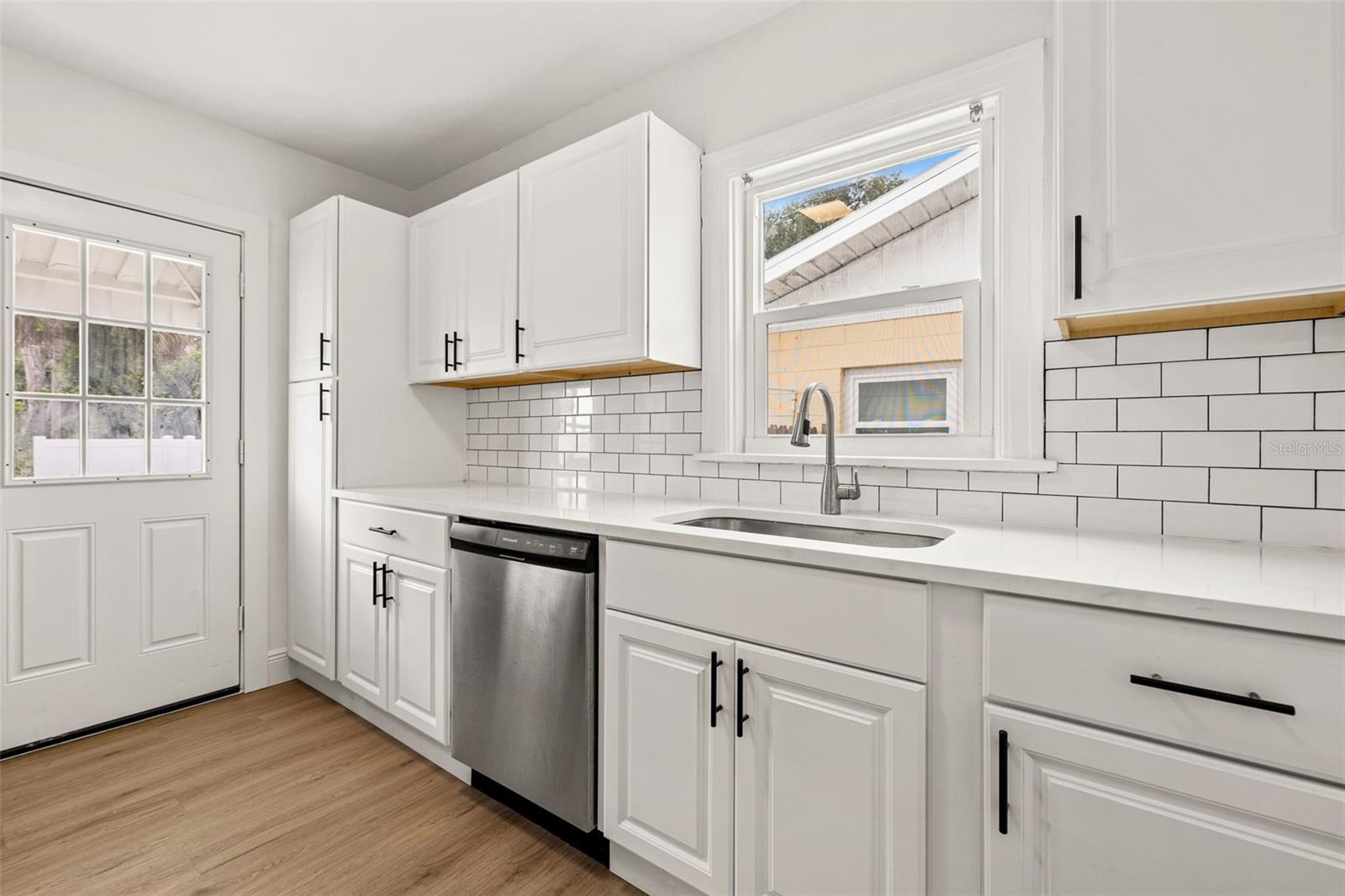 Image 12 of 19 For 1010 26th Street N