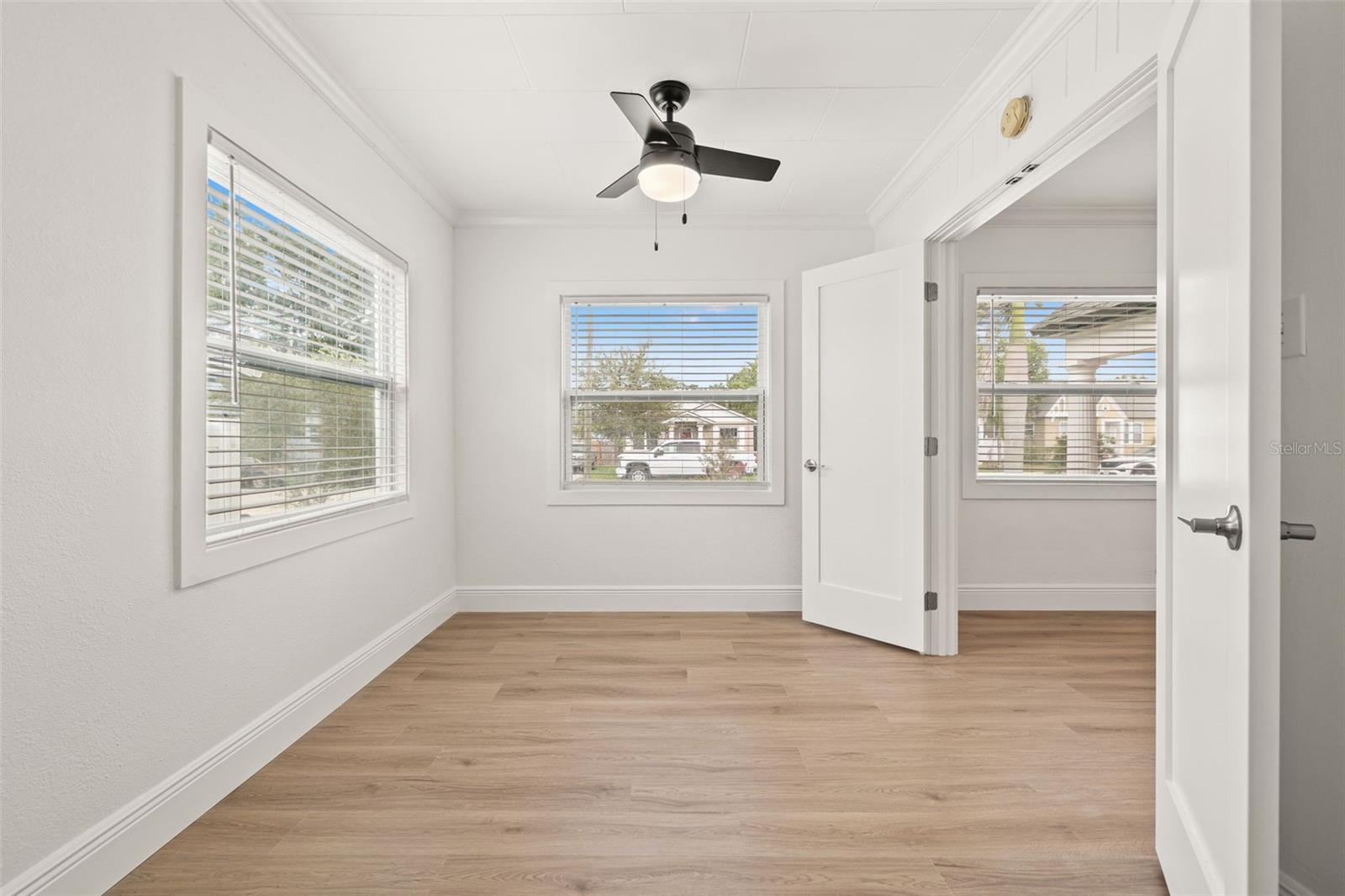 Image 14 of 19 For 1010 26th Street N