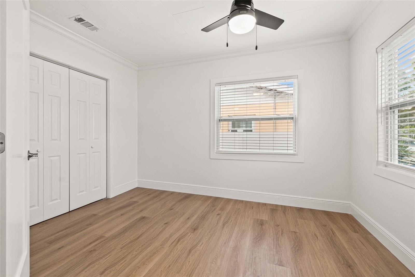 Image 15 of 19 For 1010 26th Street N