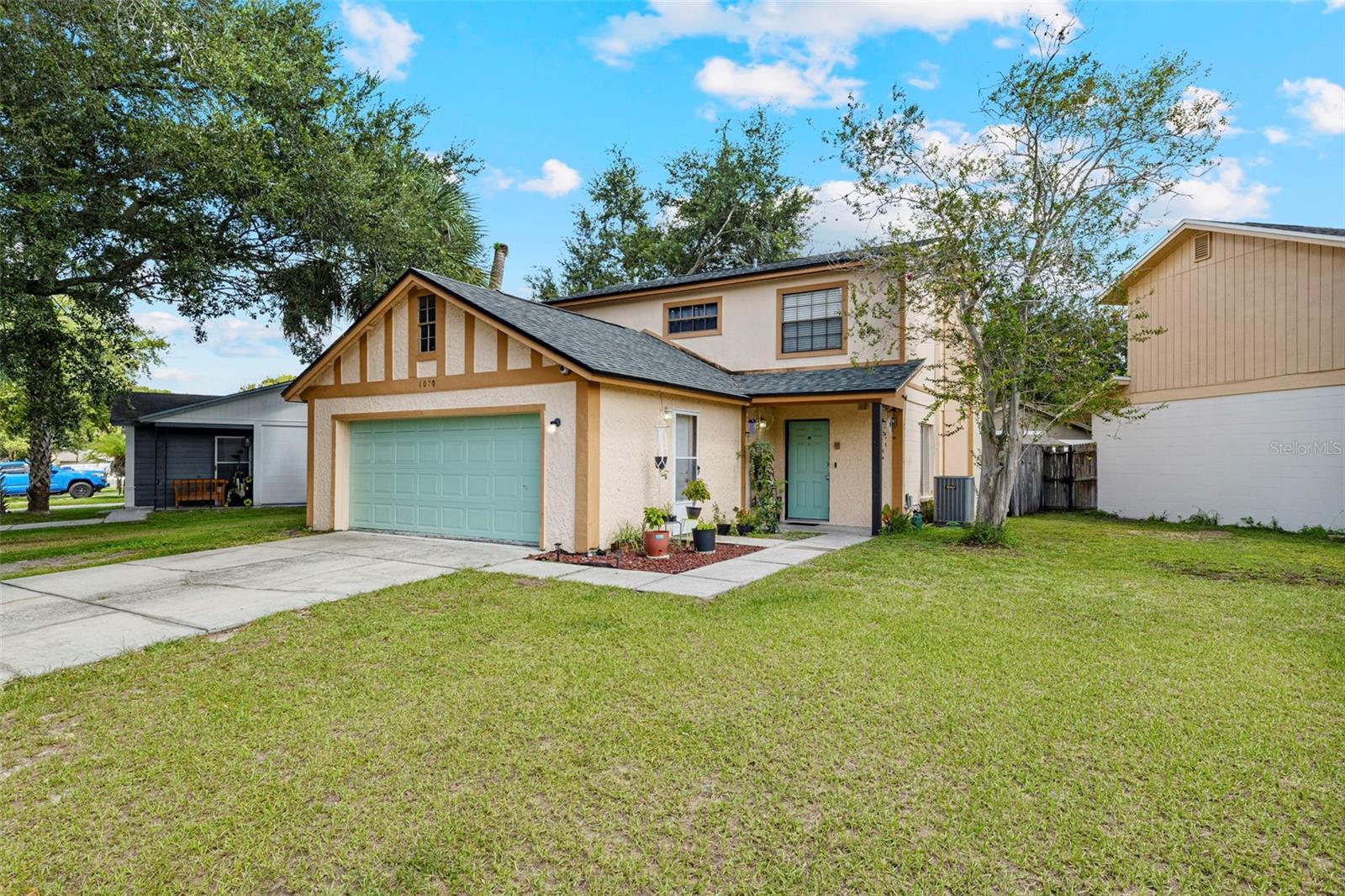 Image 2 of 37 For 1070 Buttercup Drive