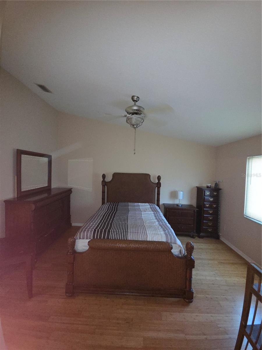 Image 10 of 17 For 6400 46th Avenue N 29
