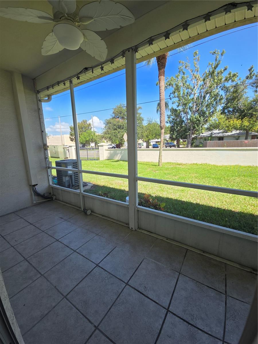 Image 13 of 17 For 6400 46th Avenue N 29