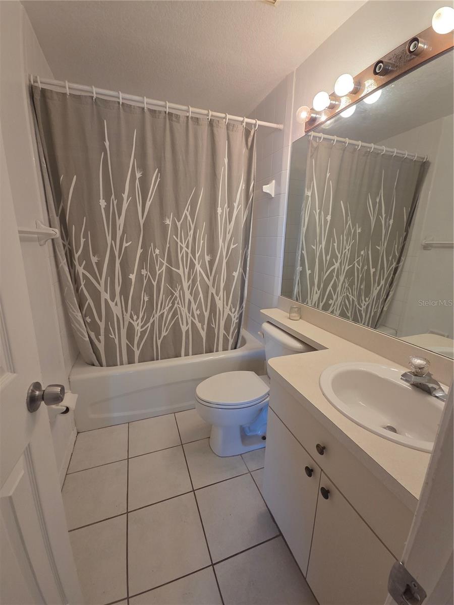 Image 9 of 17 For 6400 46th Avenue N 29