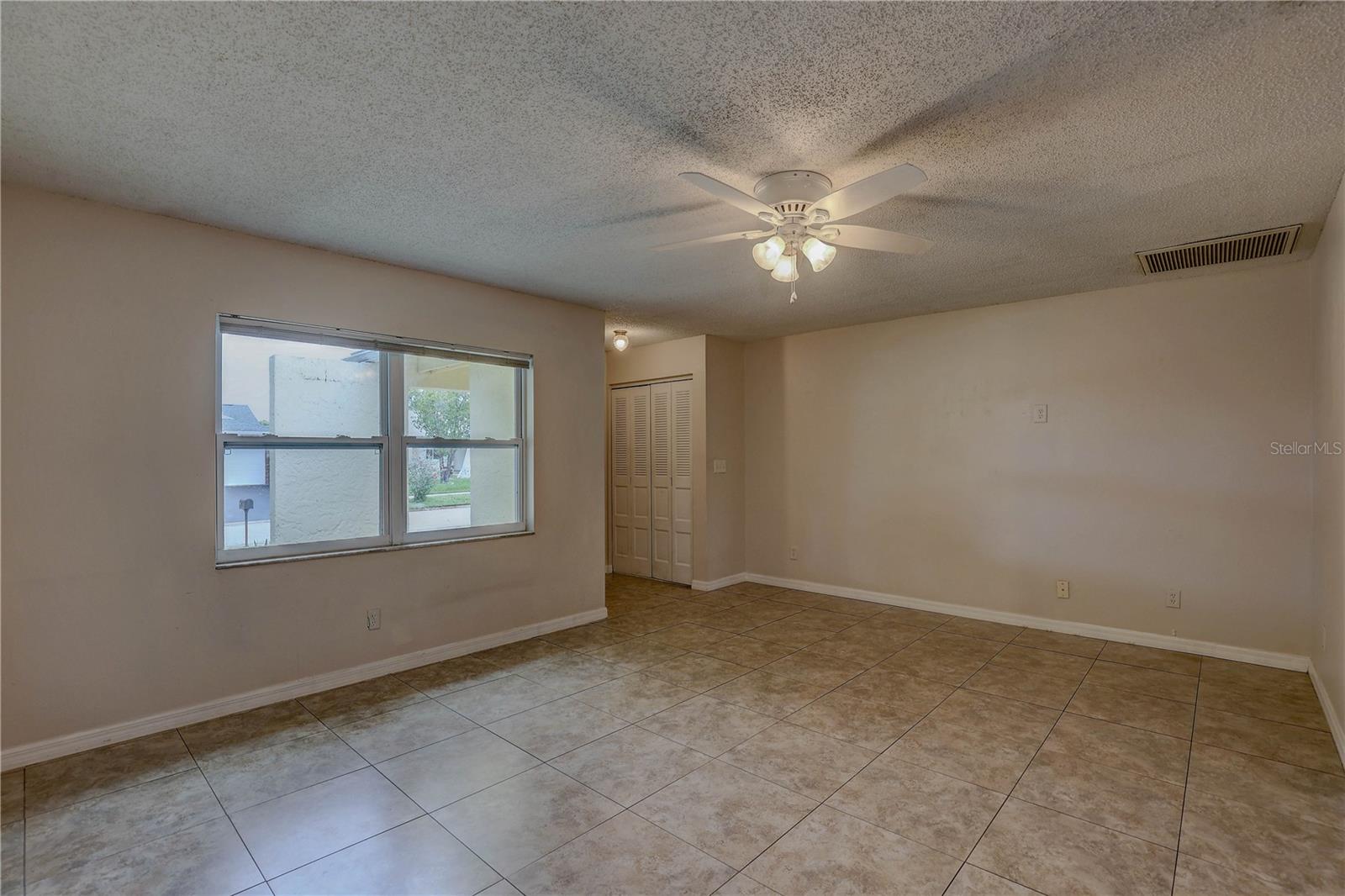 Image 6 of 26 For 12815 129th Terrace