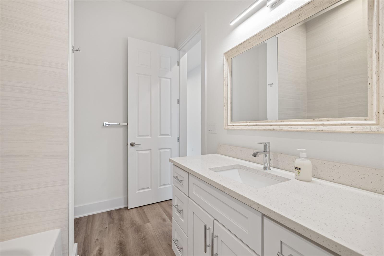 Image 17 of 46 For 15405 Gulf Blvd  B2