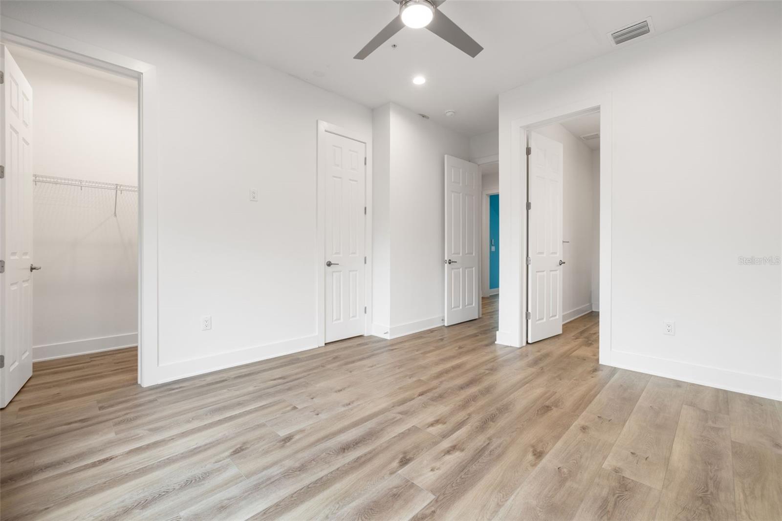 Image 19 of 46 For 15405 Gulf Blvd  B2