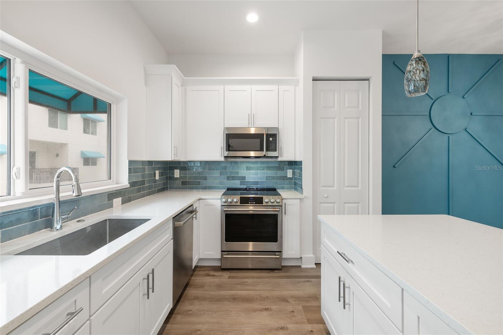 Image 8 of 46 For 15405 Gulf Blvd  B2