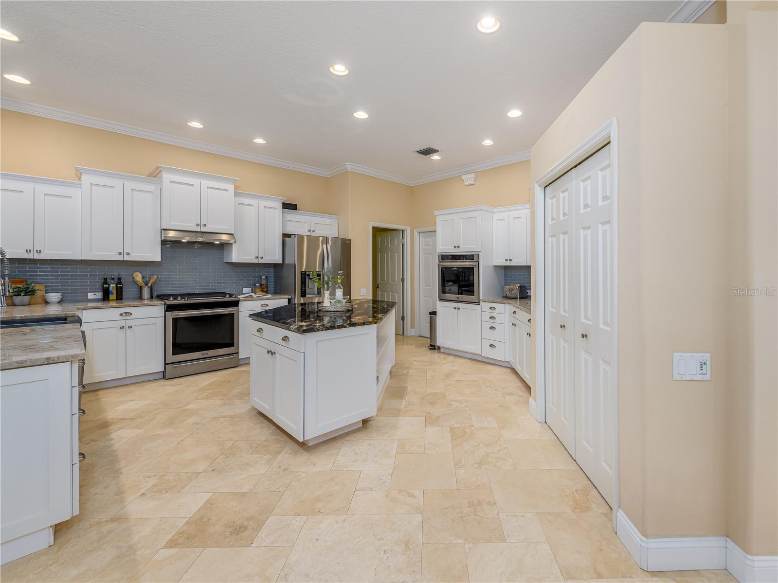 Image 13 of 70 For 17890 Arbor Greene Drive
