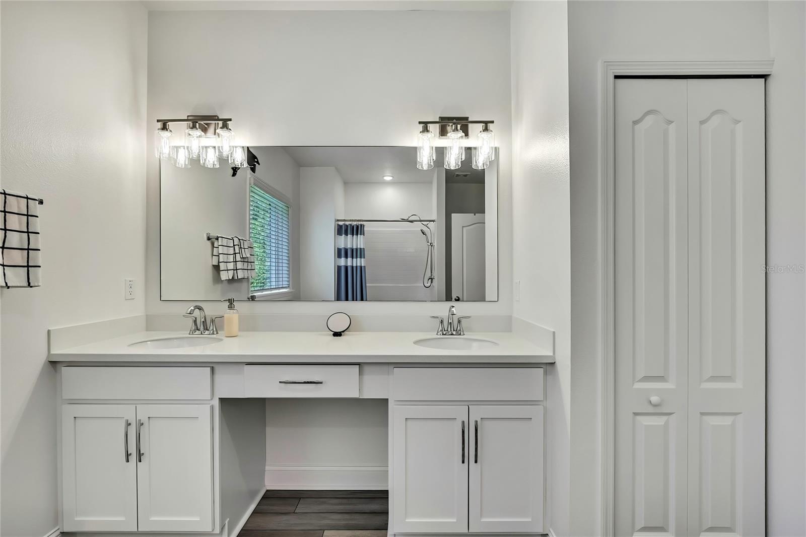 Listing photo id 19 for 6 Pagoda Court E