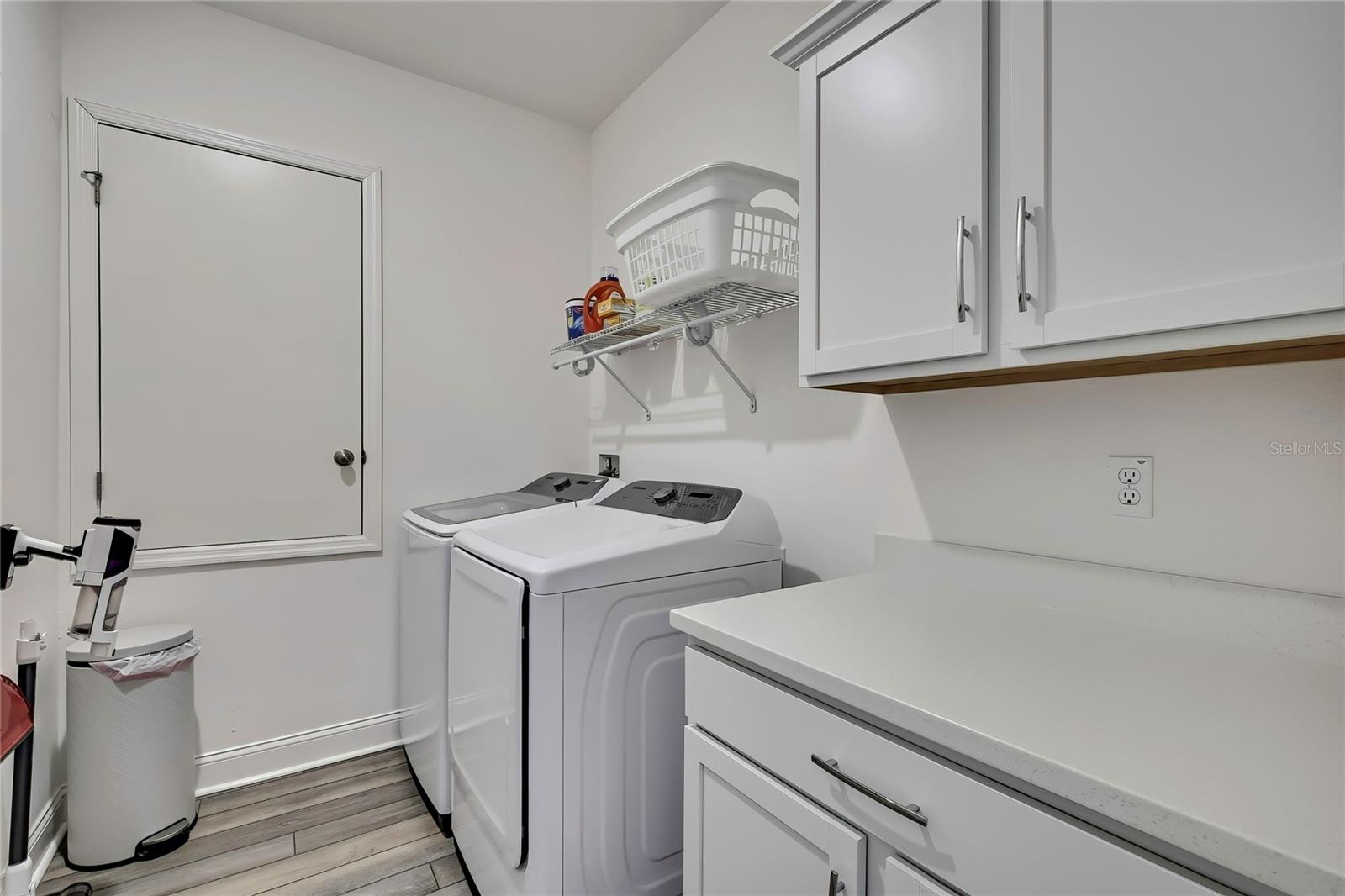 Listing photo id 31 for 6 Pagoda Court E