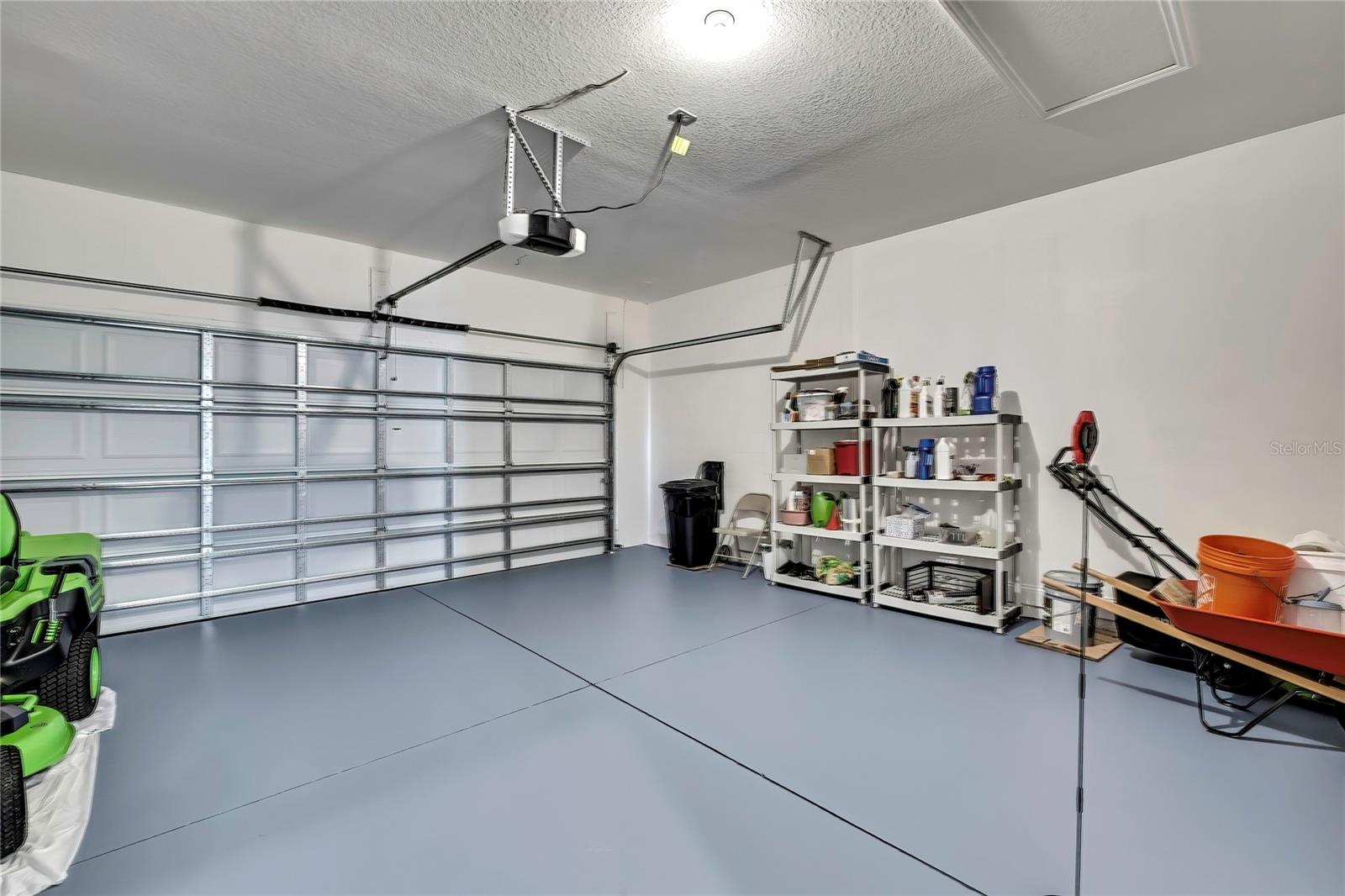 Listing photo id 33 for 6 Pagoda Court E
