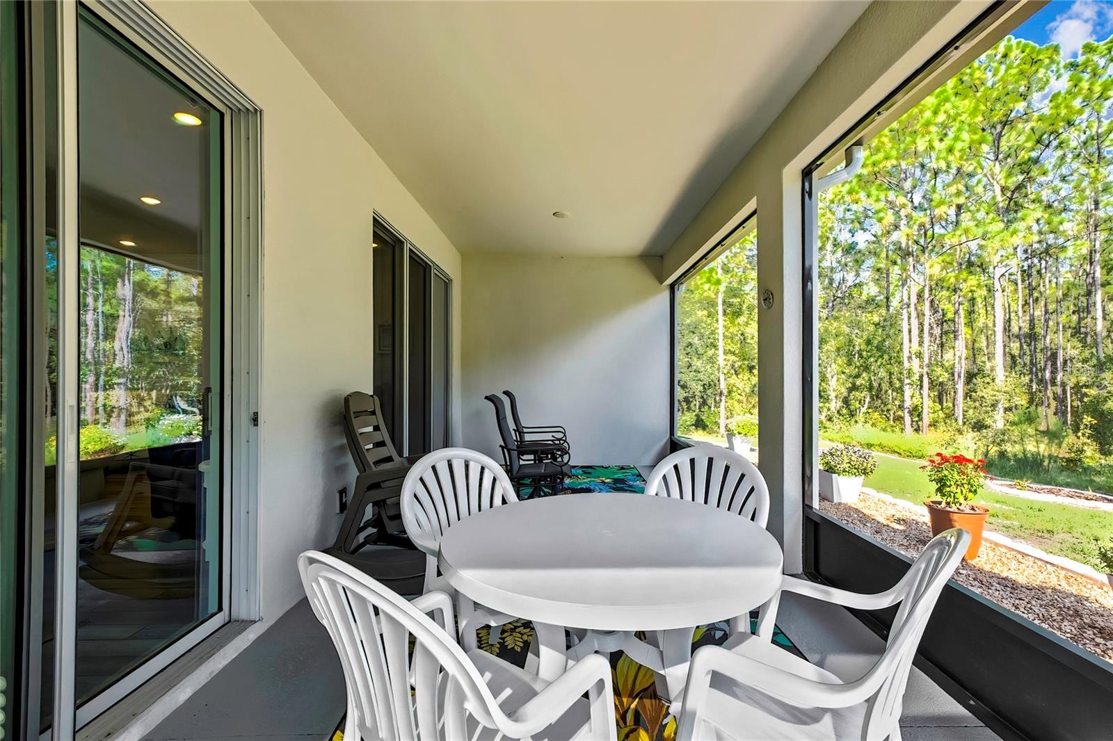 Listing photo id 36 for 6 Pagoda Court E