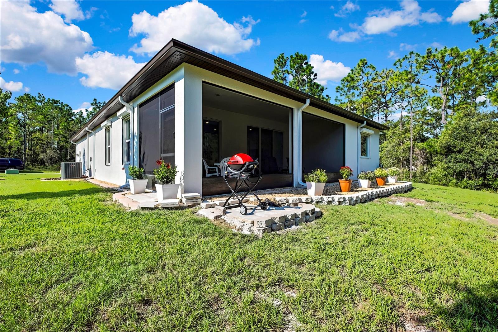 Listing photo id 38 for 6 Pagoda Court E